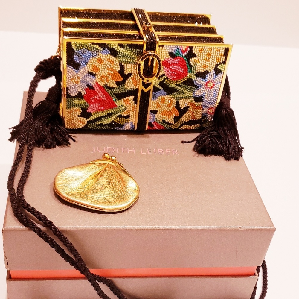 Judith Lieber "Book" Evening Handbag 😍